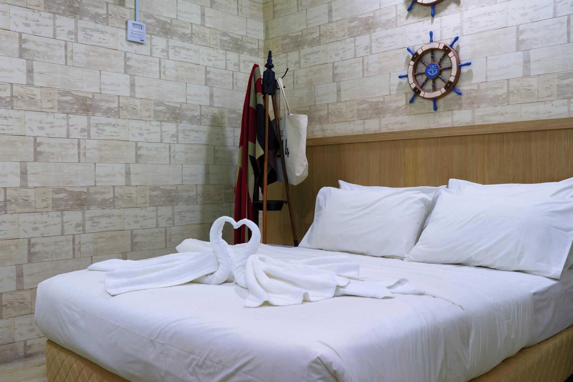 ไลท์เฮาส์ โฮเต็ลแอนด์ชอร์ตสเตย์ Hotel เปอตาลิงจายา ภายนอก รูปภาพ